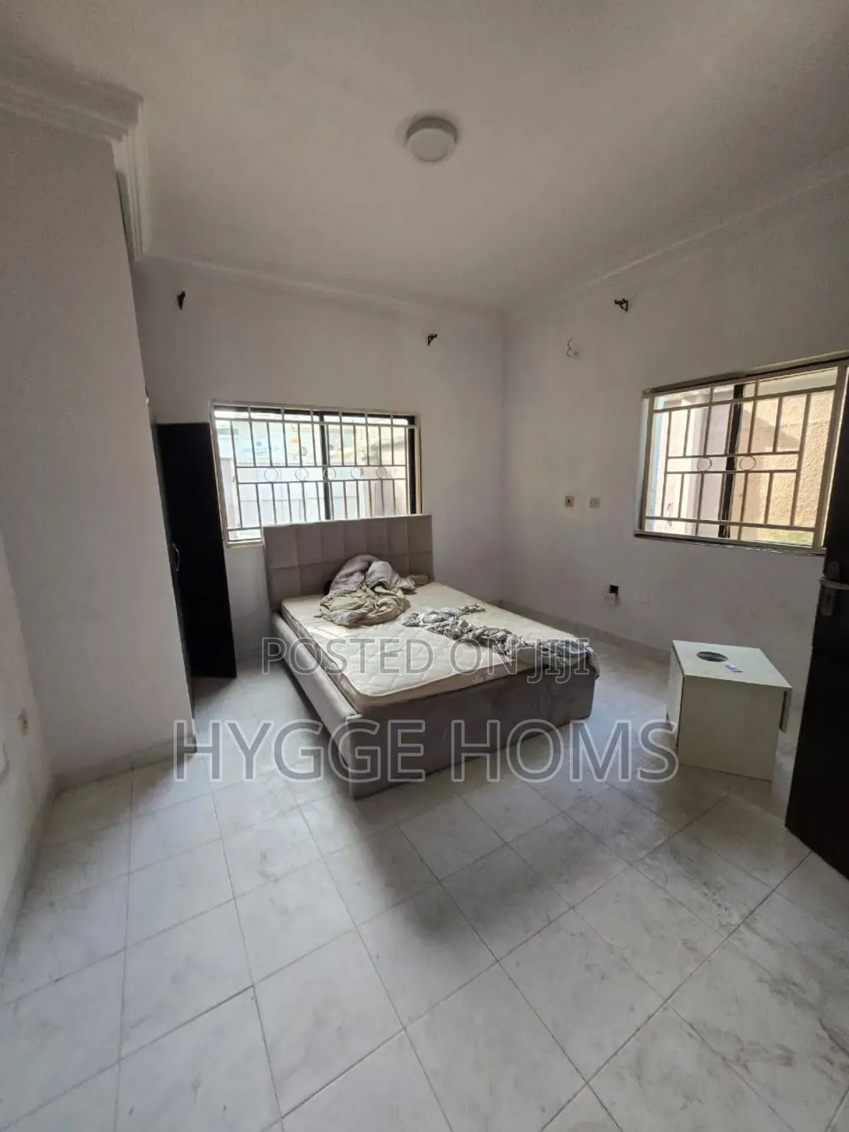 Mini Flat in Off Adeola Odeku for rent in Adeola Odeku