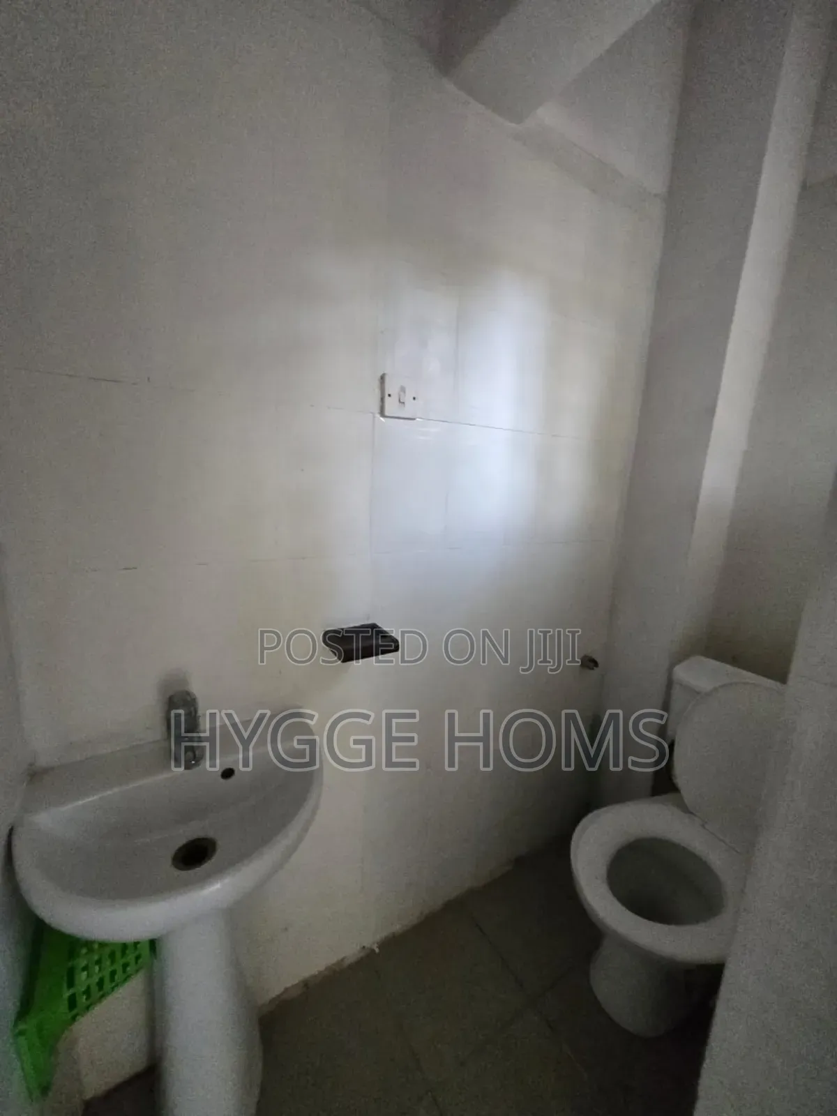 Mini Flat in Off Adeola Odeku for rent in Adeola Odeku