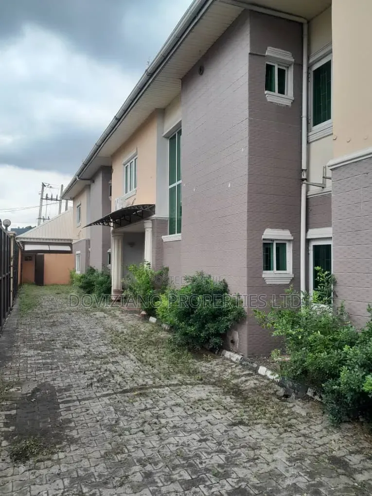 4bdrm Duplex in Awolowo Way for rent in Awolowo Way