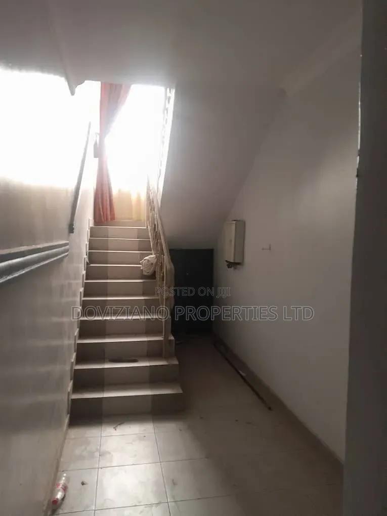 4bdrm Duplex in Awolowo Way for rent in Awolowo Way