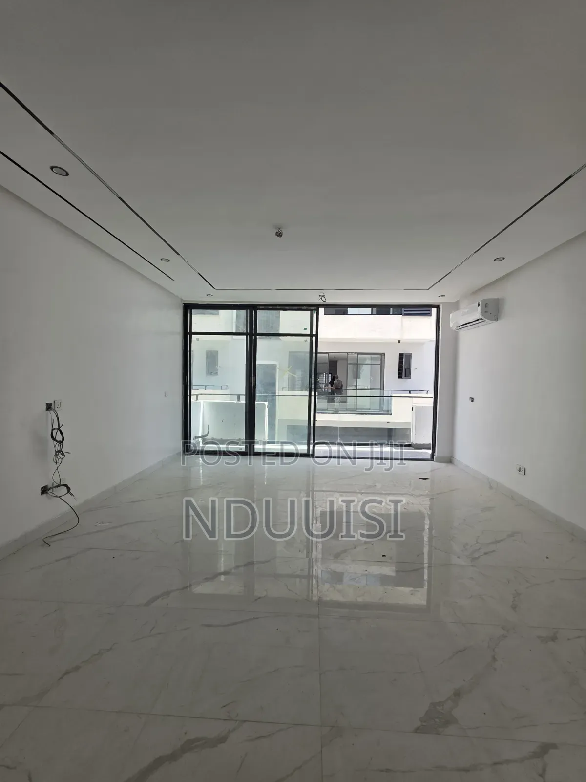 4bdrm Townhouse/Terrace In Lekki Phase 1 For Sale in Lekki Phase 1