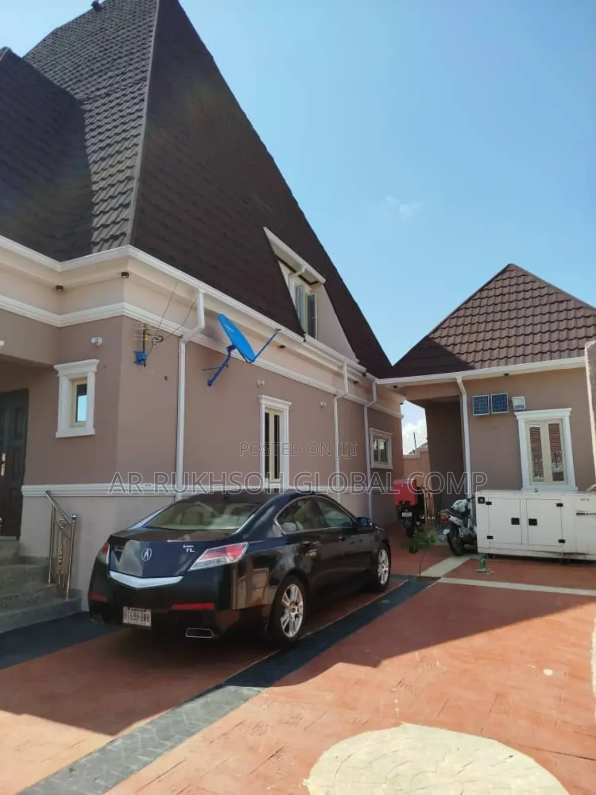 5bdrm Bungalow in Efab, Dape for sale in Dape