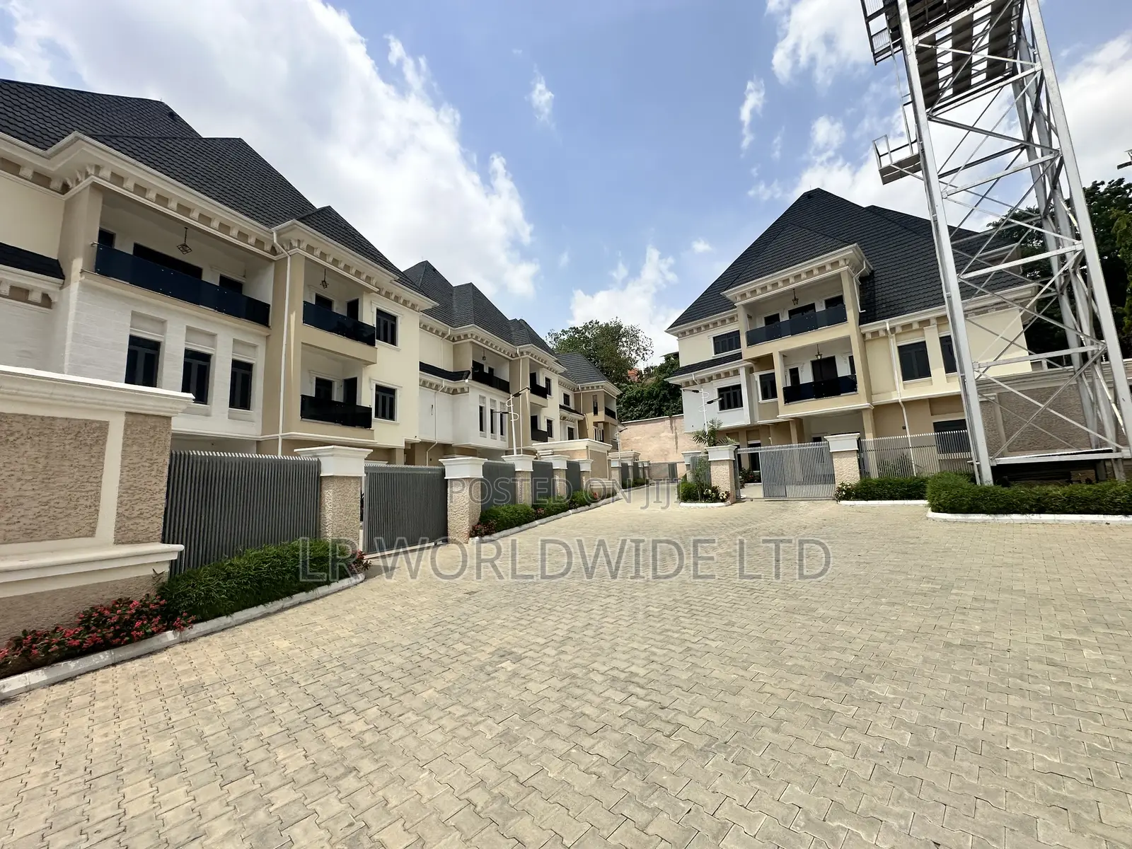 9bdrm Mansion in Asokoro for sale in Asokoro