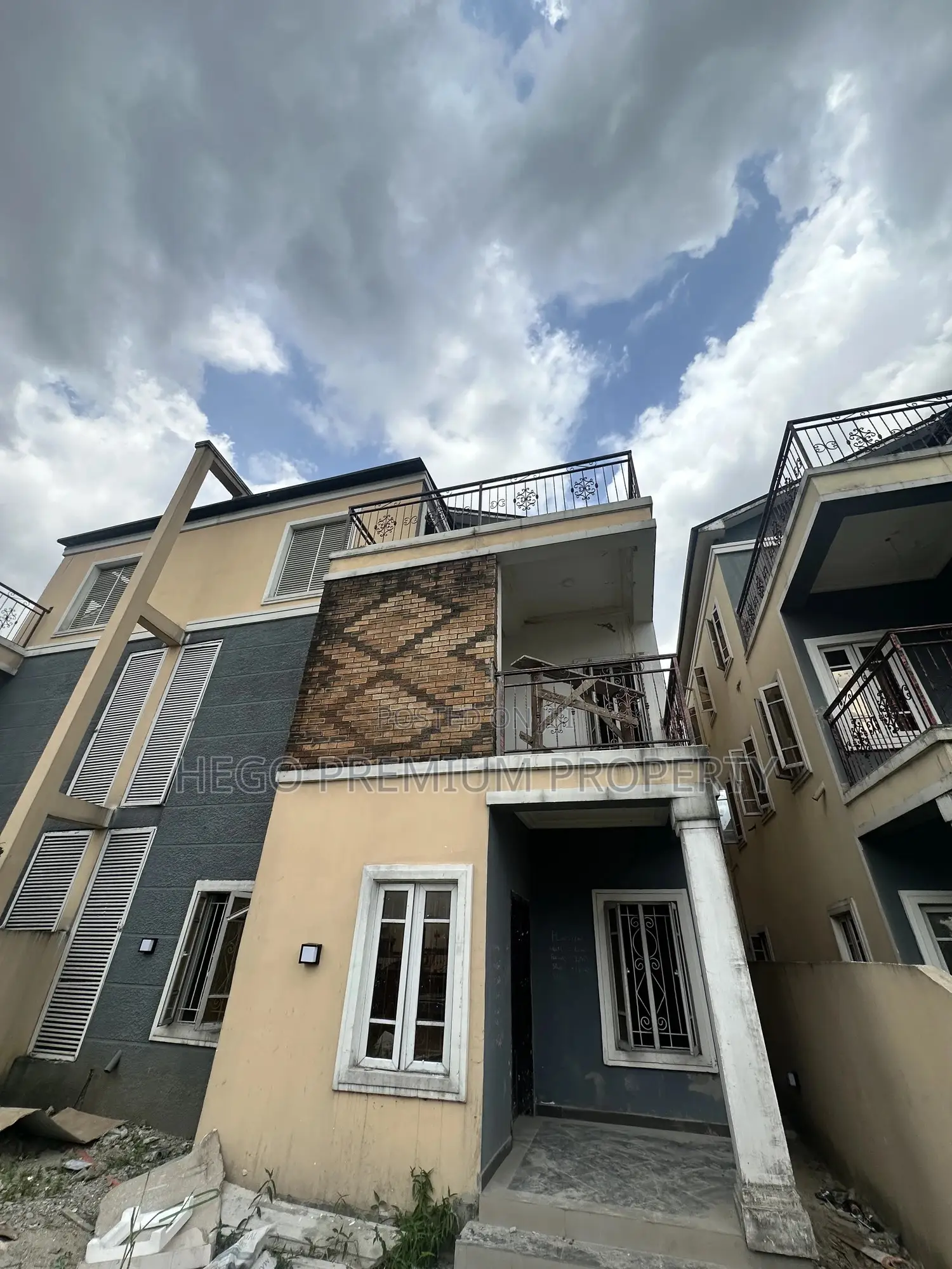 5bdrm Penthouse in Naf Harmony, Eliozu for rent in Eliozu