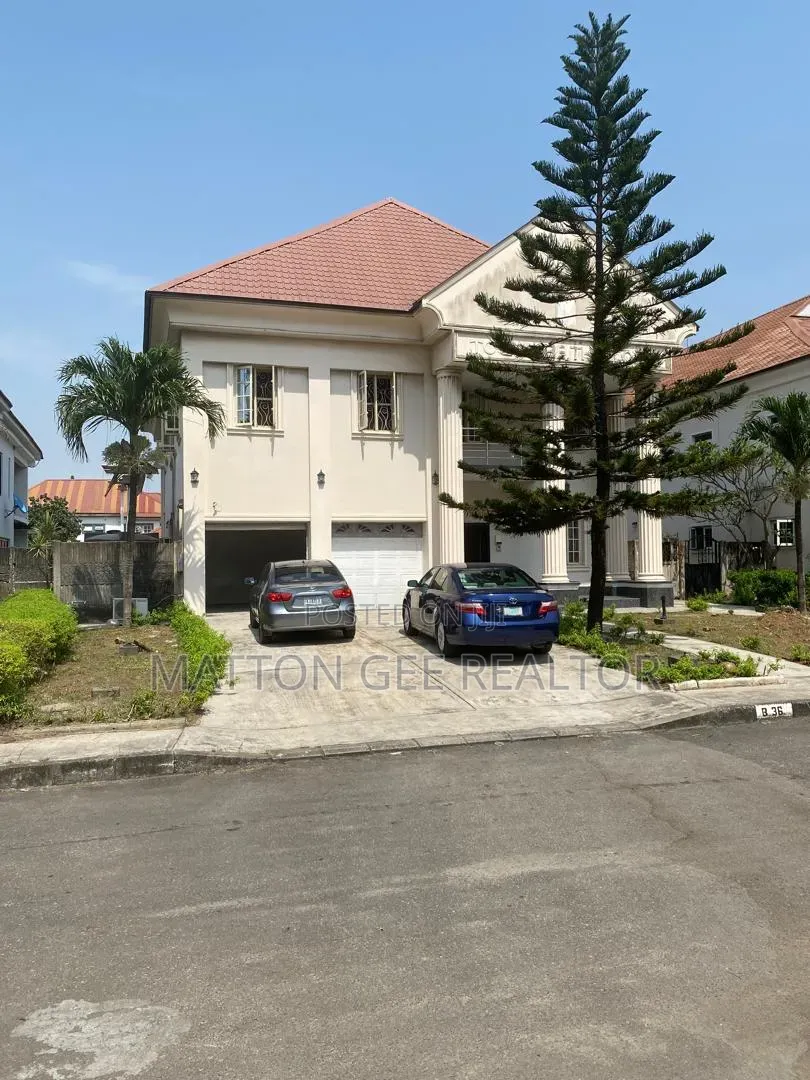 Furnished 6bdrm House in Nicon Town for sale in Nicon Town