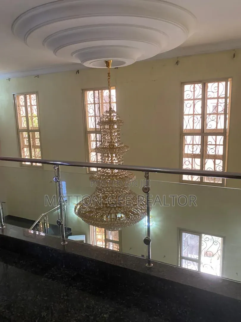 Furnished 6bdrm House in Nicon Town for sale in Nicon Town