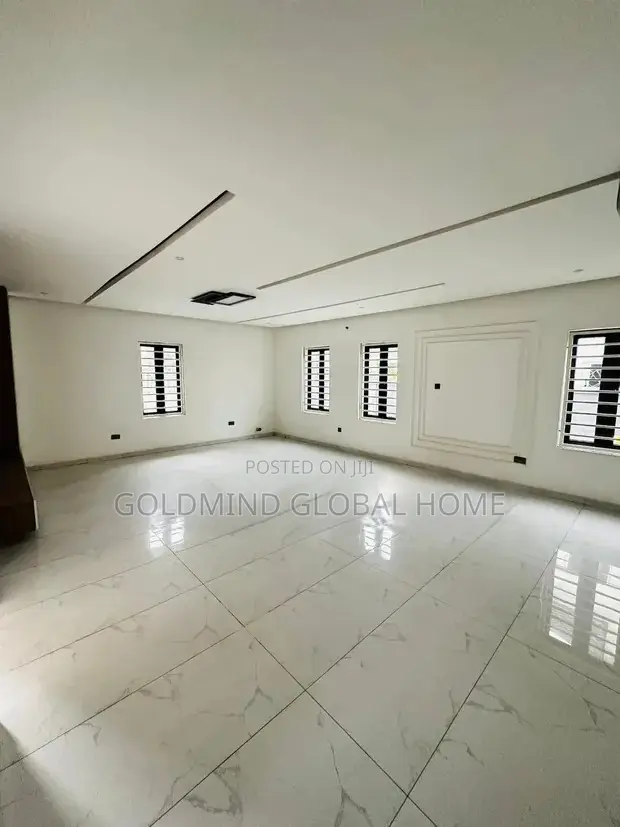 4bdrm Duplex in Lugbe - Abuja for sale in Sabon Lugbe