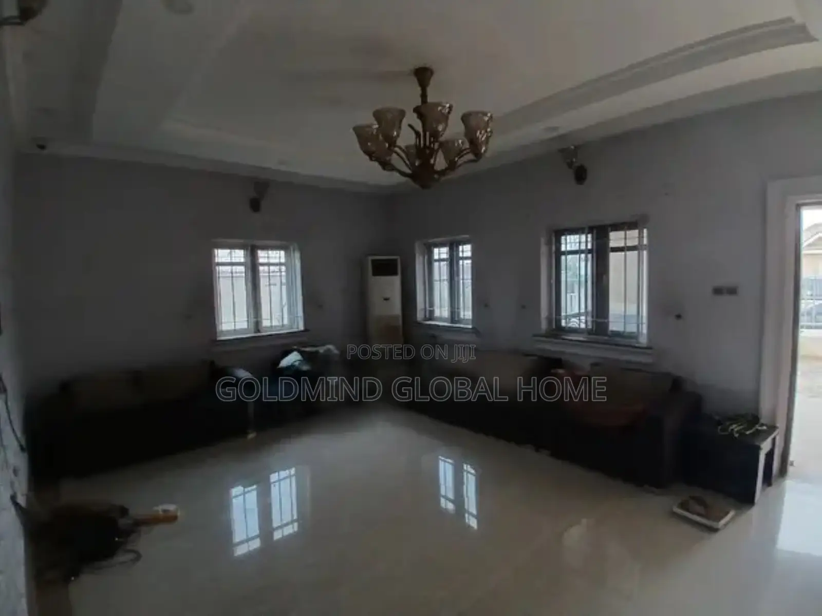 3bdrm Bungalow in Lugbe - Abuja for sale in Sabon Lugbe