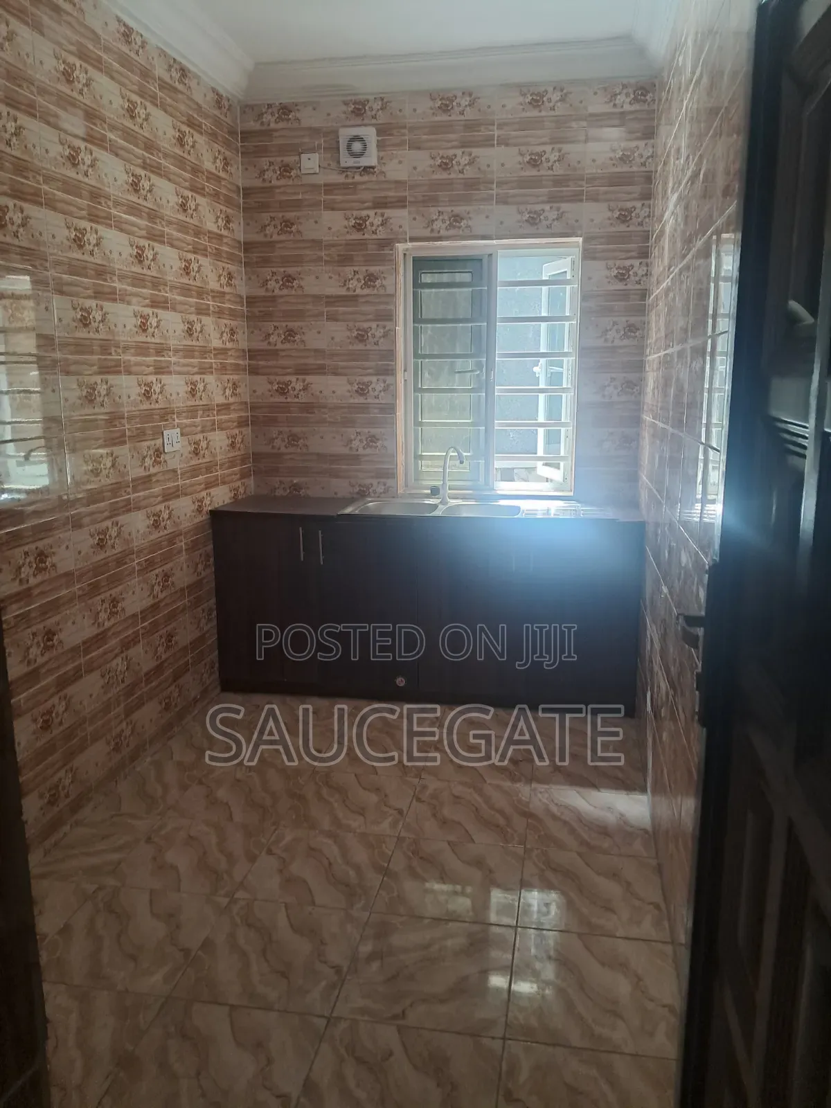 Mini Flat in Unpetrol Estate Axis, Satellite Town for rent in Satellite Town