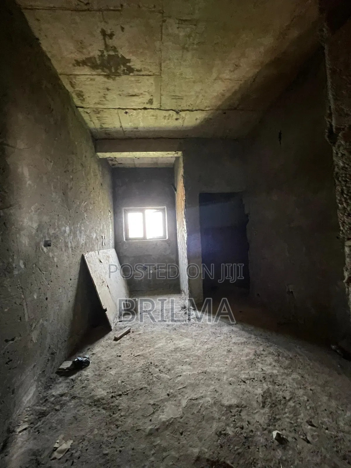 3bdrm Block of Flats in Jahi for sale in Jahi