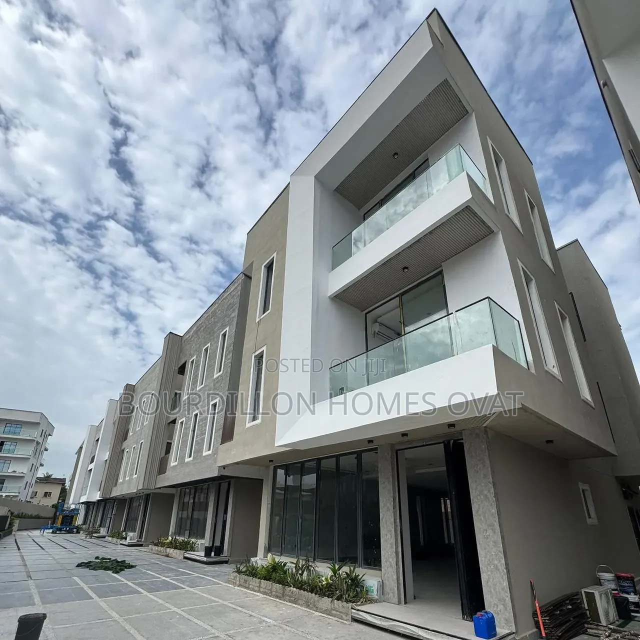 5bdrm Duplex in Ikoyi Lagos for sale in Ikoyi S.W