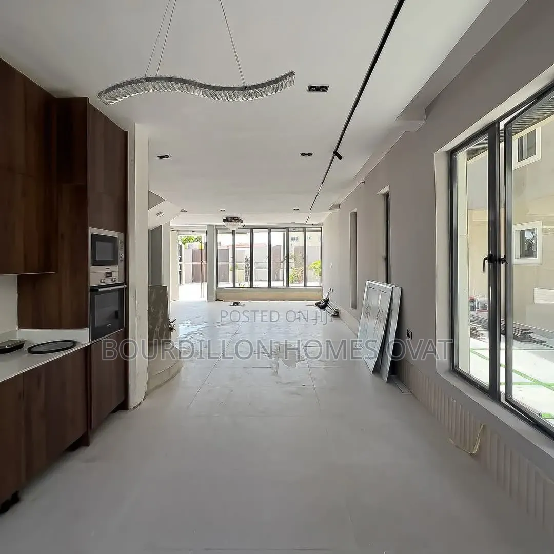 5bdrm Duplex in Ikoyi Lagos for sale in Ikoyi S.W