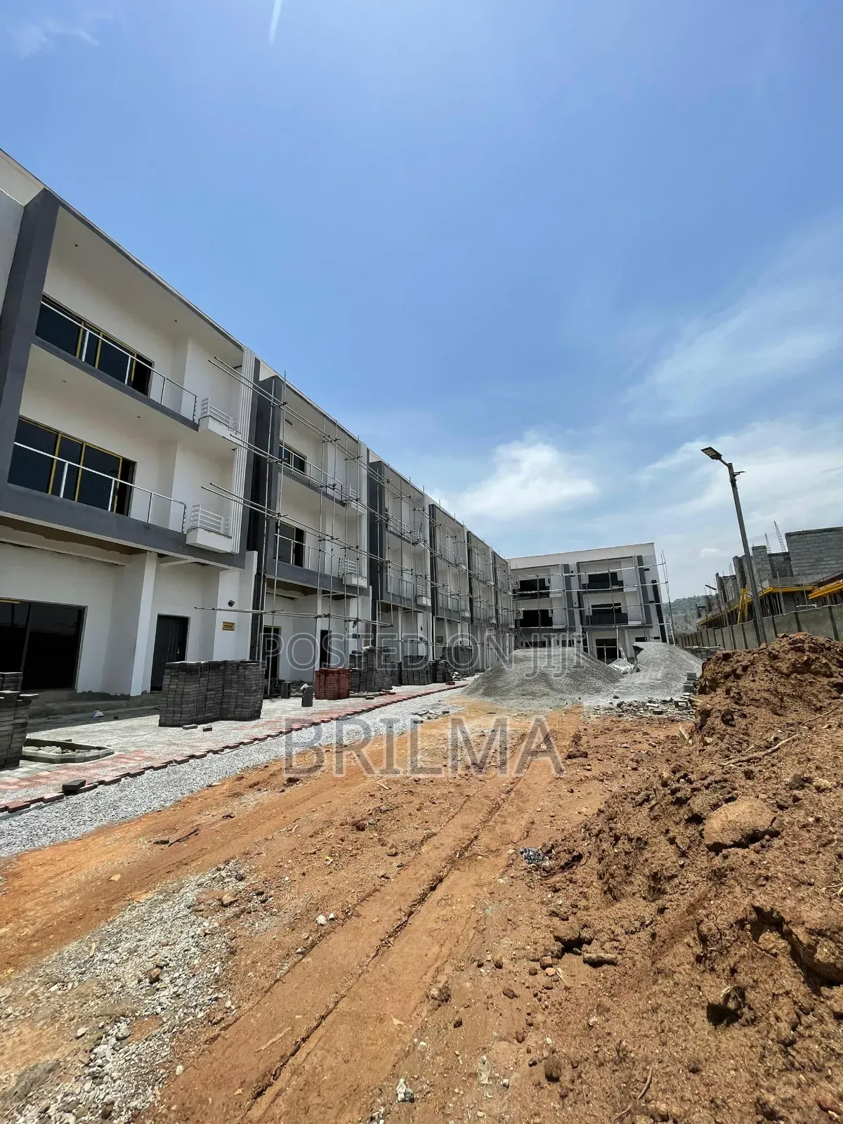 3bdrm Block of Flats in Jahi for sale in Jahi