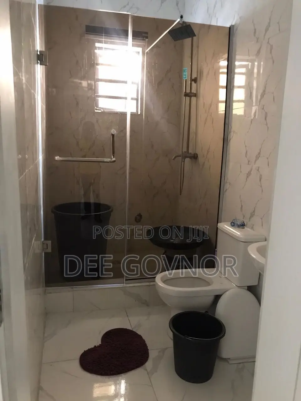 Furnished 3bdrm Townhouse / Terrace in Ikota G R A Estate for rent in Ikota