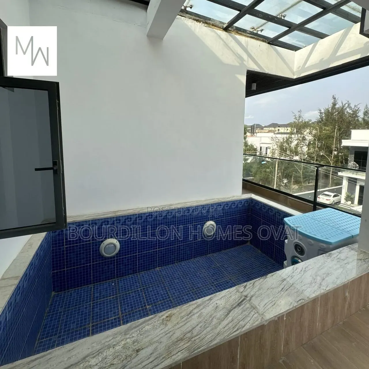 5bdrm Duplex in Megamound Estate for sale in Ilaje / Lekki