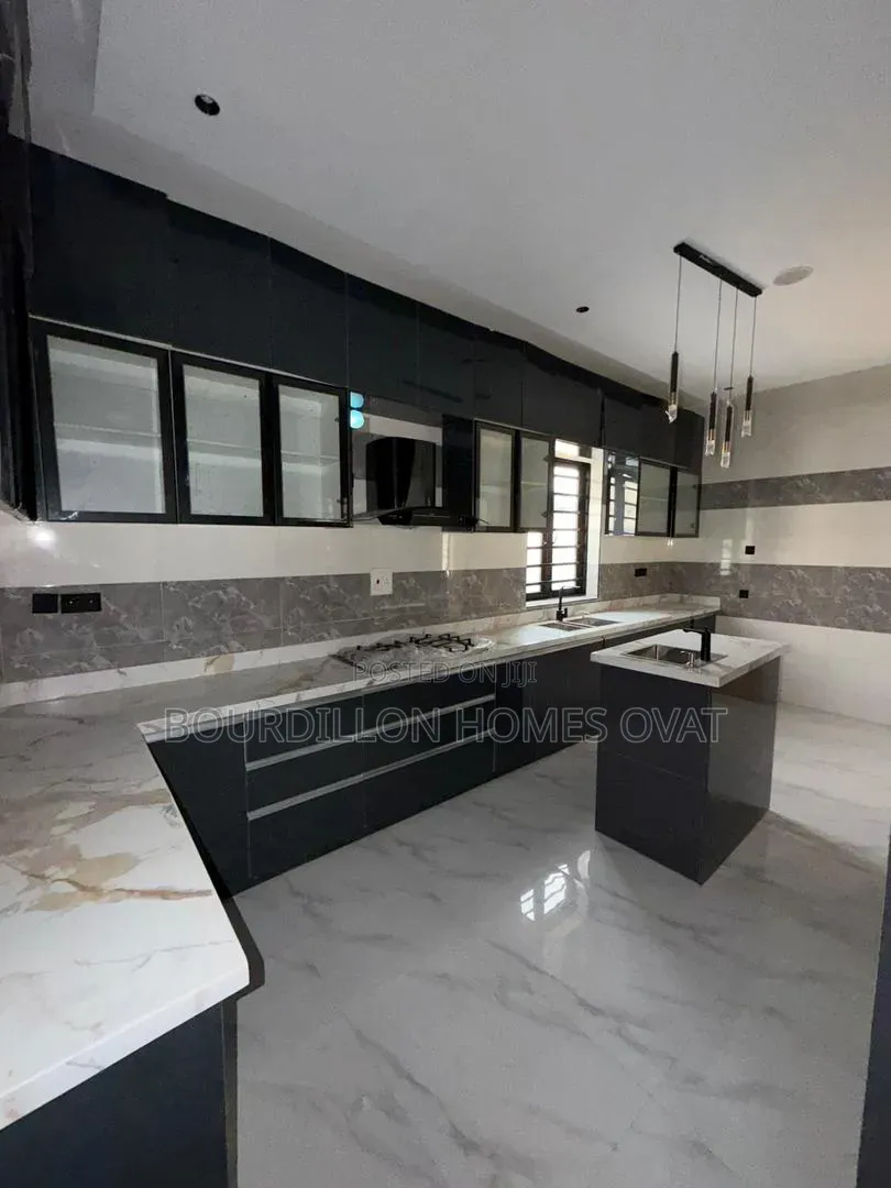 5bdrm Duplex in Orchid Lekki Lagos for sale in Ilaje / Lekki