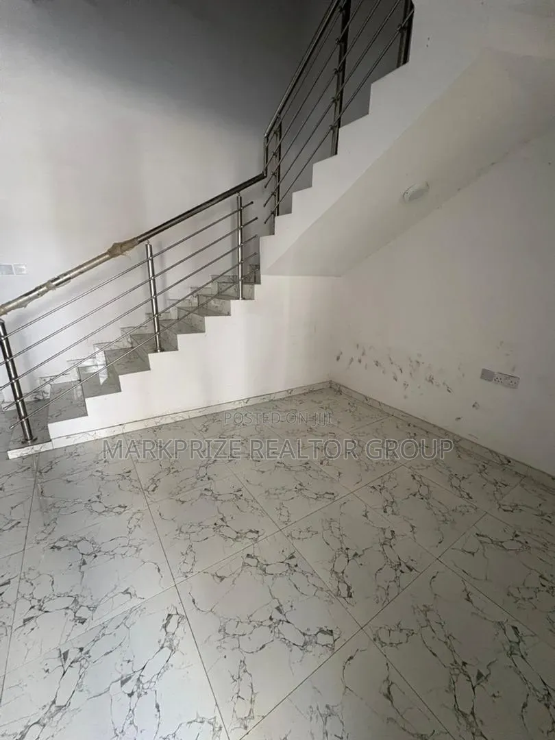 Furnished 4bdrm Duplex in Orchid Lekki Lagos for sale in Lekki Expressway