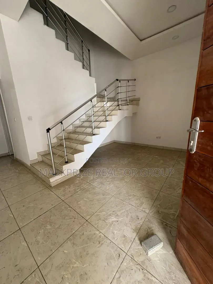 Furnished 4bdrm Duplex in Orchid Lagos, Lekki Expressway for sale in Lekki Expressway