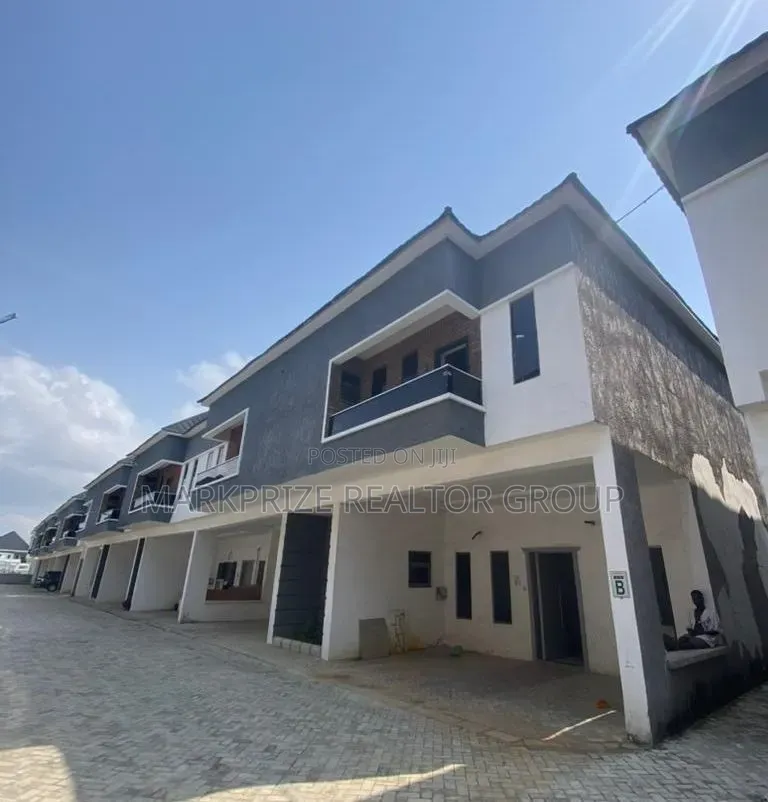 Furnished 4bdrm Duplex in Orchid Lagos, Lekki Expressway for sale in Lekki Expressway