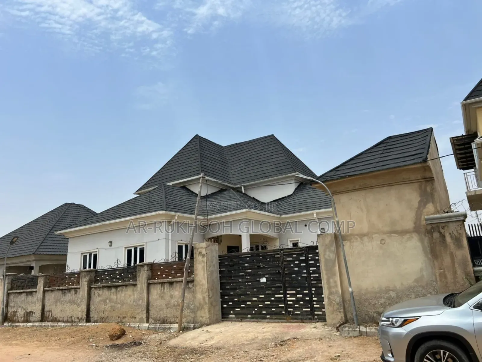 5bdrm Duplex in Lugbe, FHA for sale in FHA