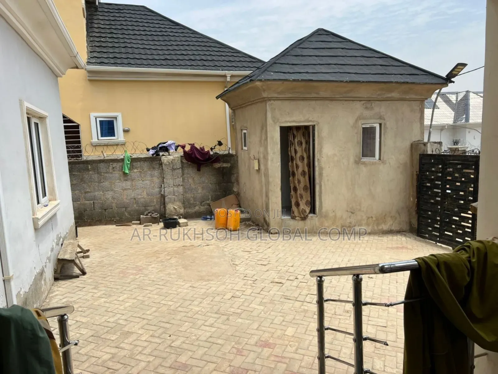 5bdrm Duplex in Lugbe, FHA for sale in FHA