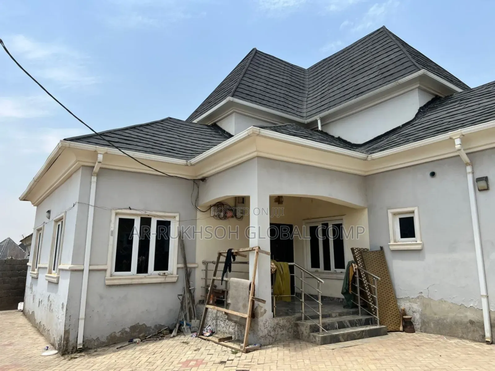 5bdrm Duplex in Lugbe, FHA for sale in FHA
