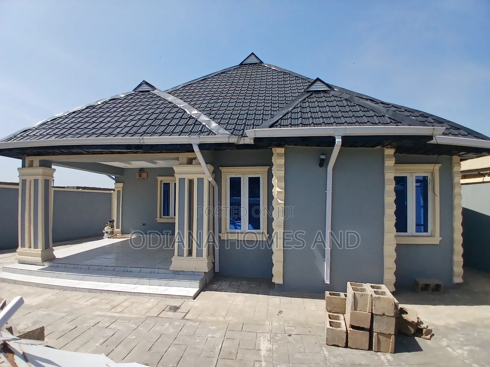 6bdrm Bungalow in Idi-Ishin Extension, Ibadan for sale in Ibadan