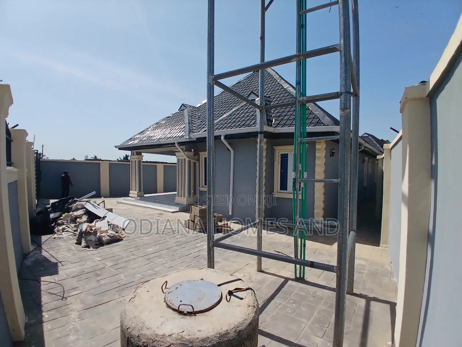 6bdrm Bungalow in Idi-Ishin Extension, Ibadan for sale in Ibadan