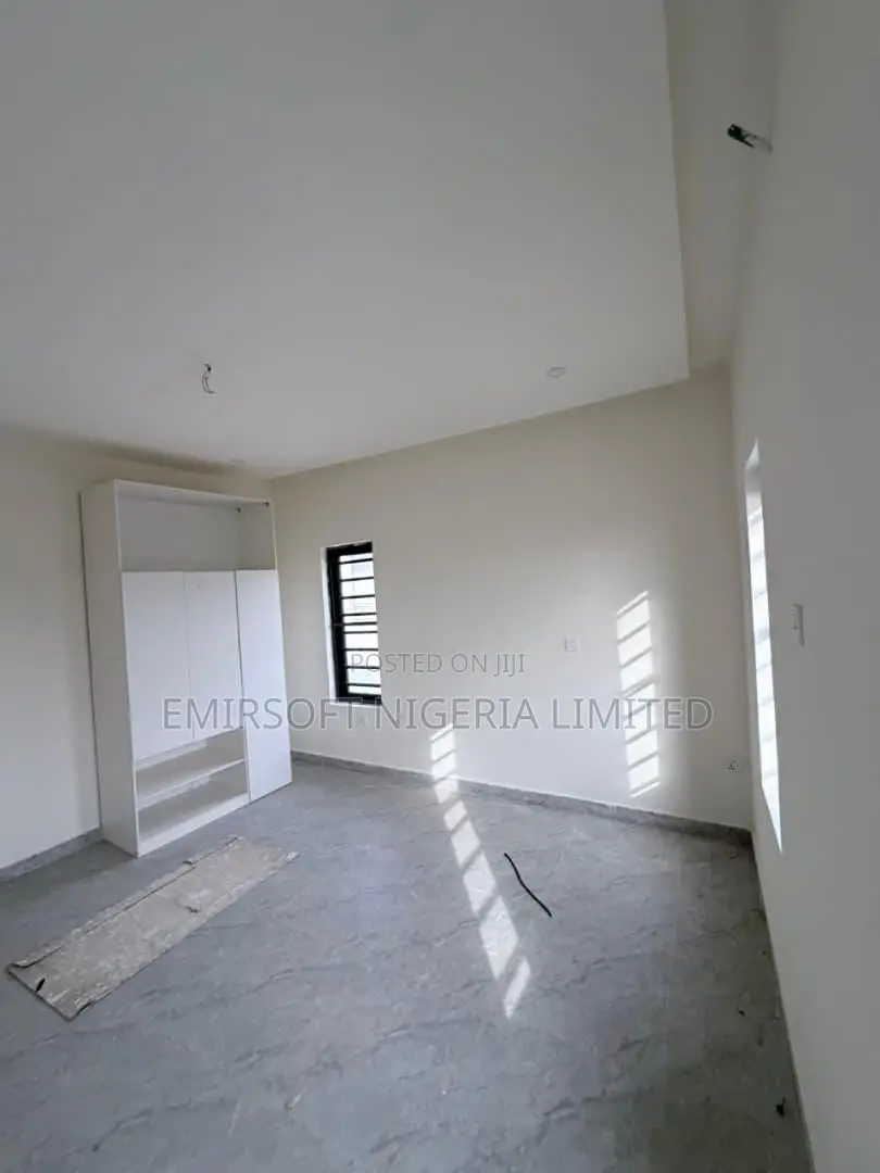 4bdrm Duplex in Basorun for sale in Basorun