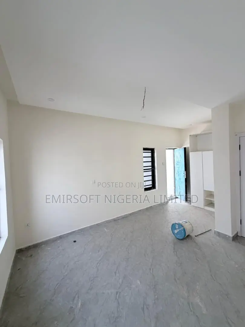 4bdrm Duplex in Basorun for sale in Basorun