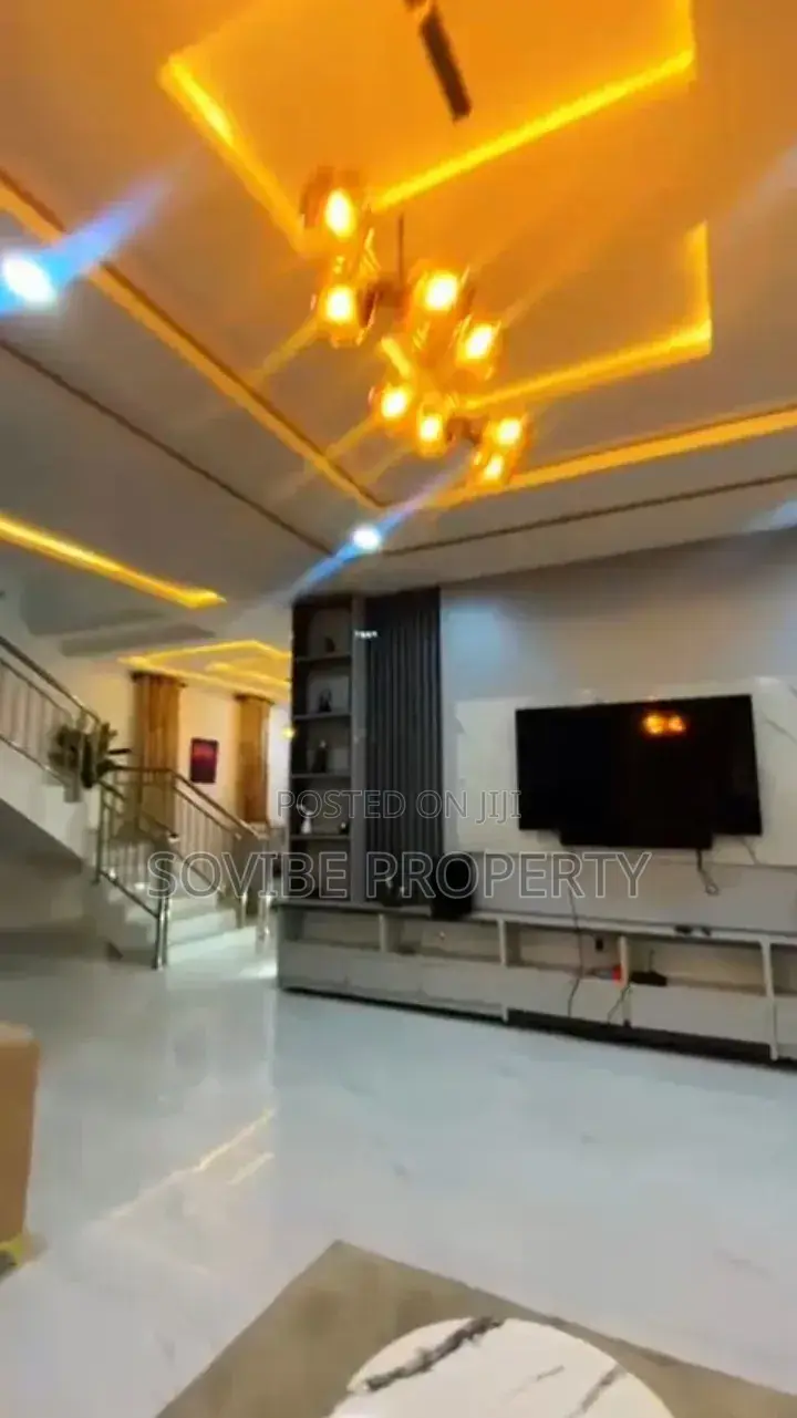 Furnished 5bdrm Duplex in Omole Phase 1 for sale in Omole Phase 1