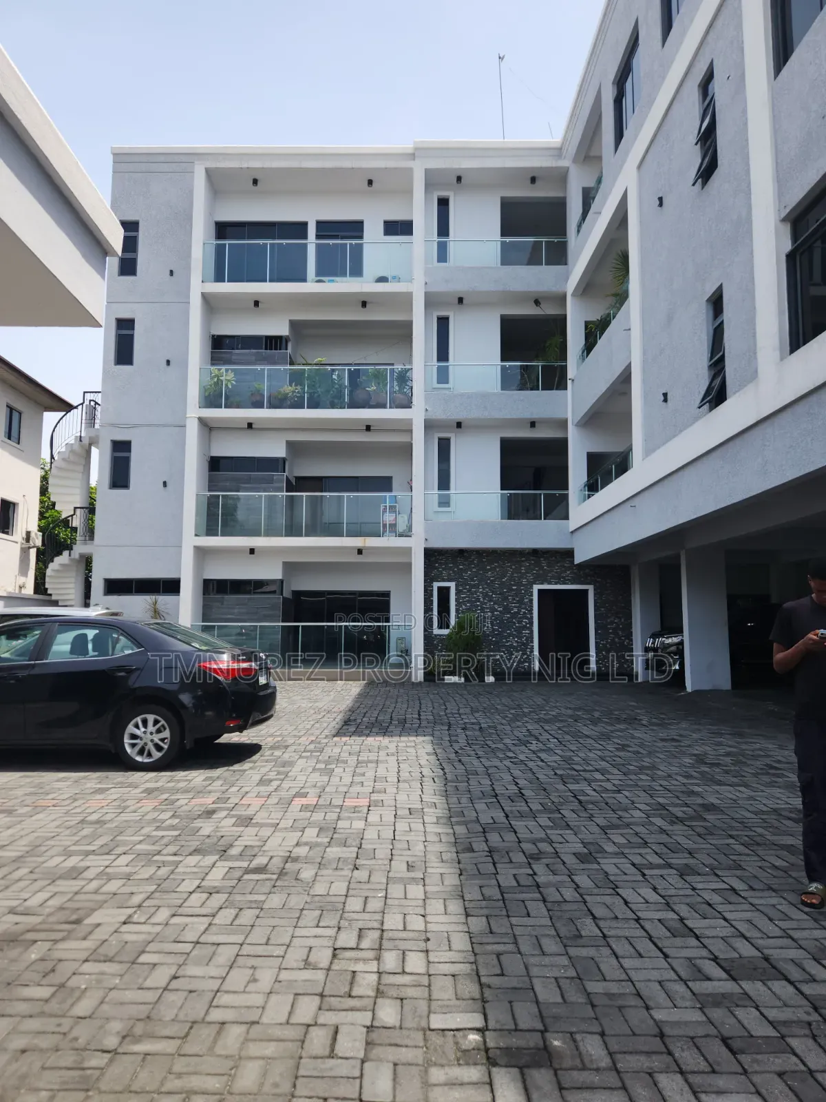 3bdrm Apartment in Lekki Phase 1 for rent in Lekki Phase 1