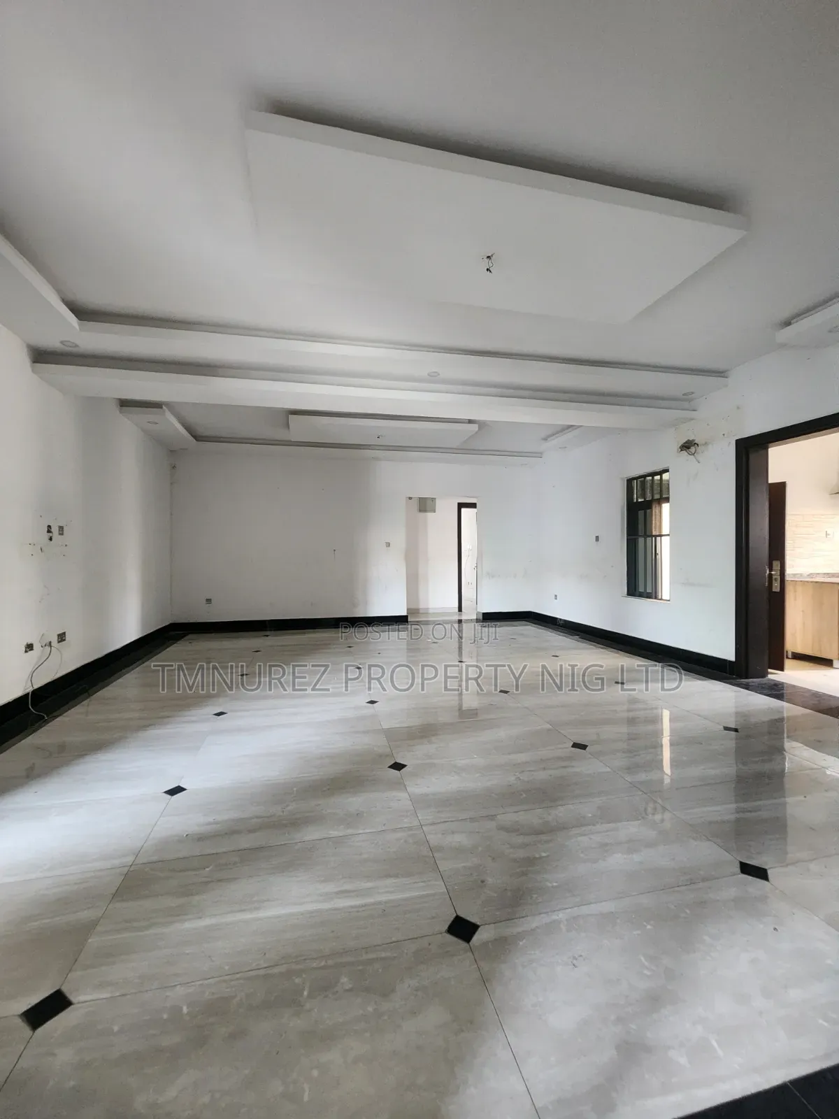 3bdrm Apartment in Lekki Phase 1 for rent in Lekki Phase 1