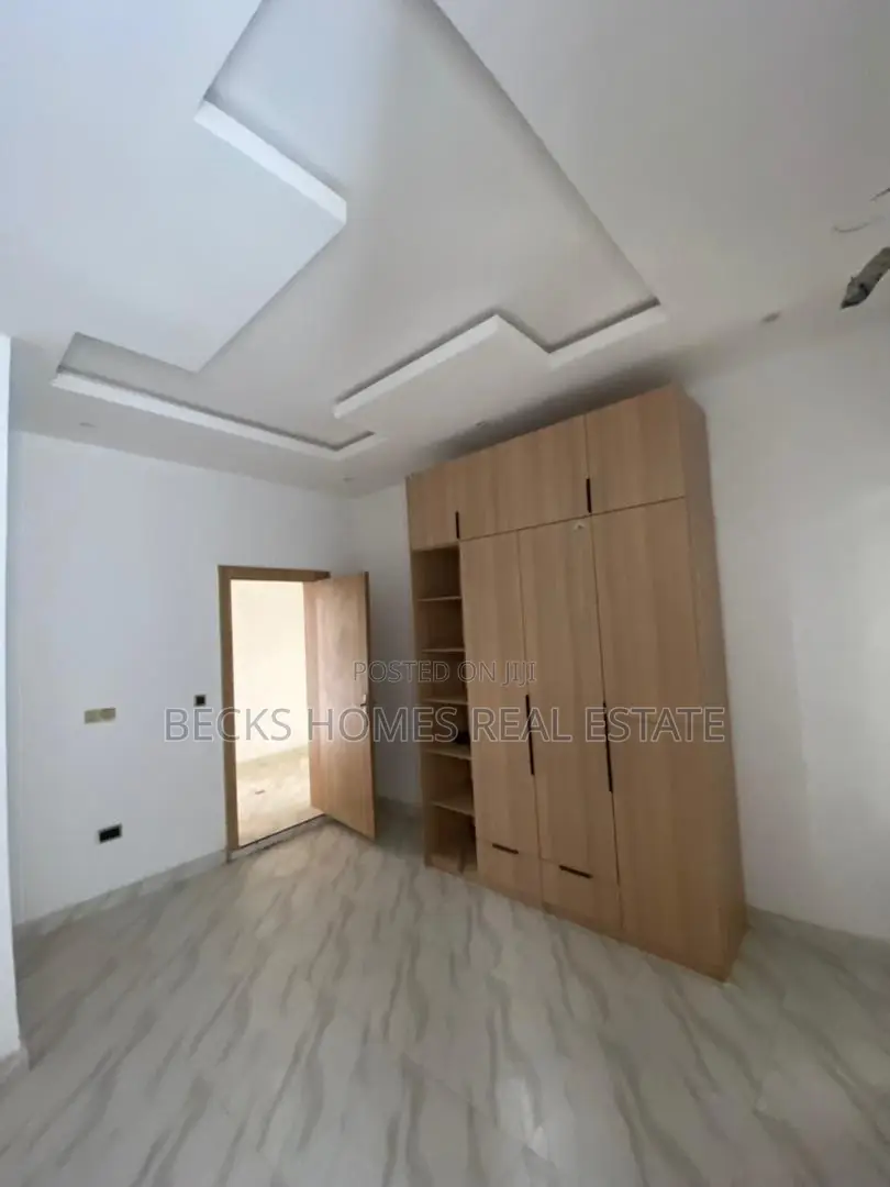 Furnished 4bdrm Duplex in Magodo for sale in Magodo