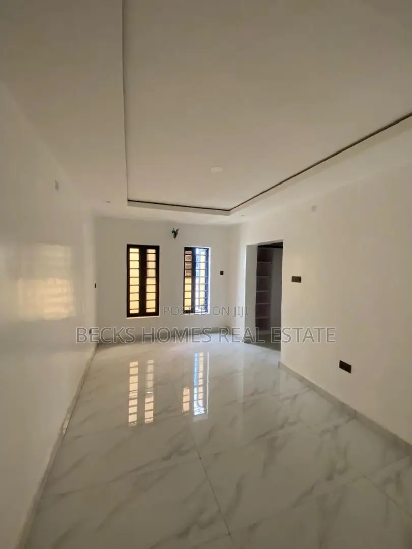 Furnished 5bdrm Duplex in Magodo for sale in Magodo