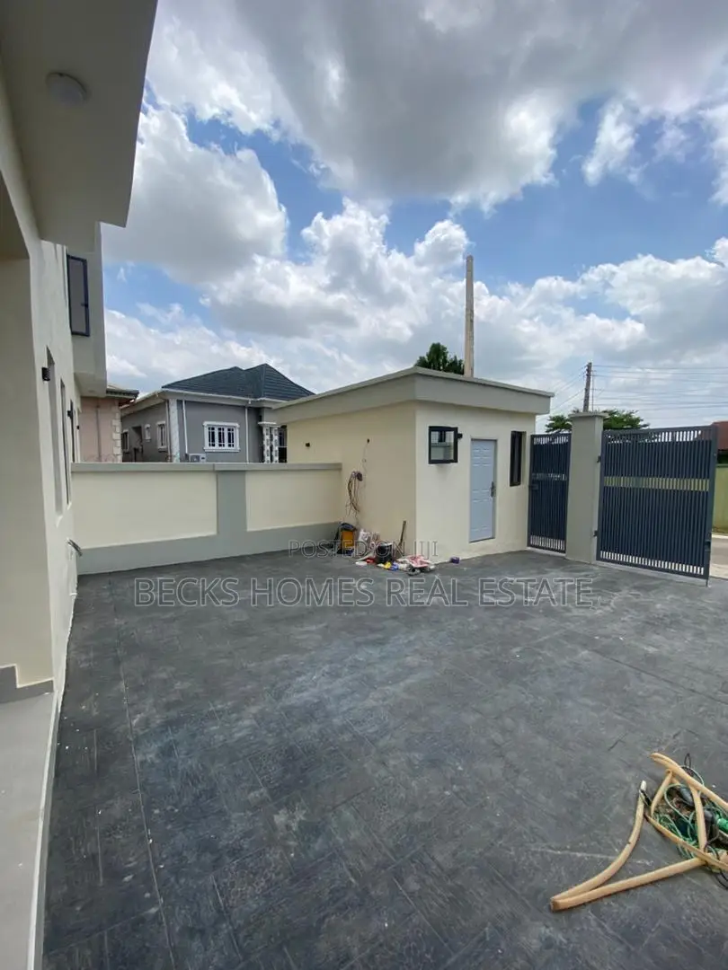 Furnished 5bdrm Duplex in Magodo for sale in Magodo