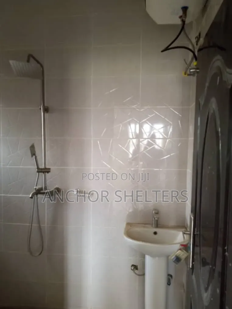 2bdrm Block of Flats in Behind Dunamis, FHA for rent in FHA