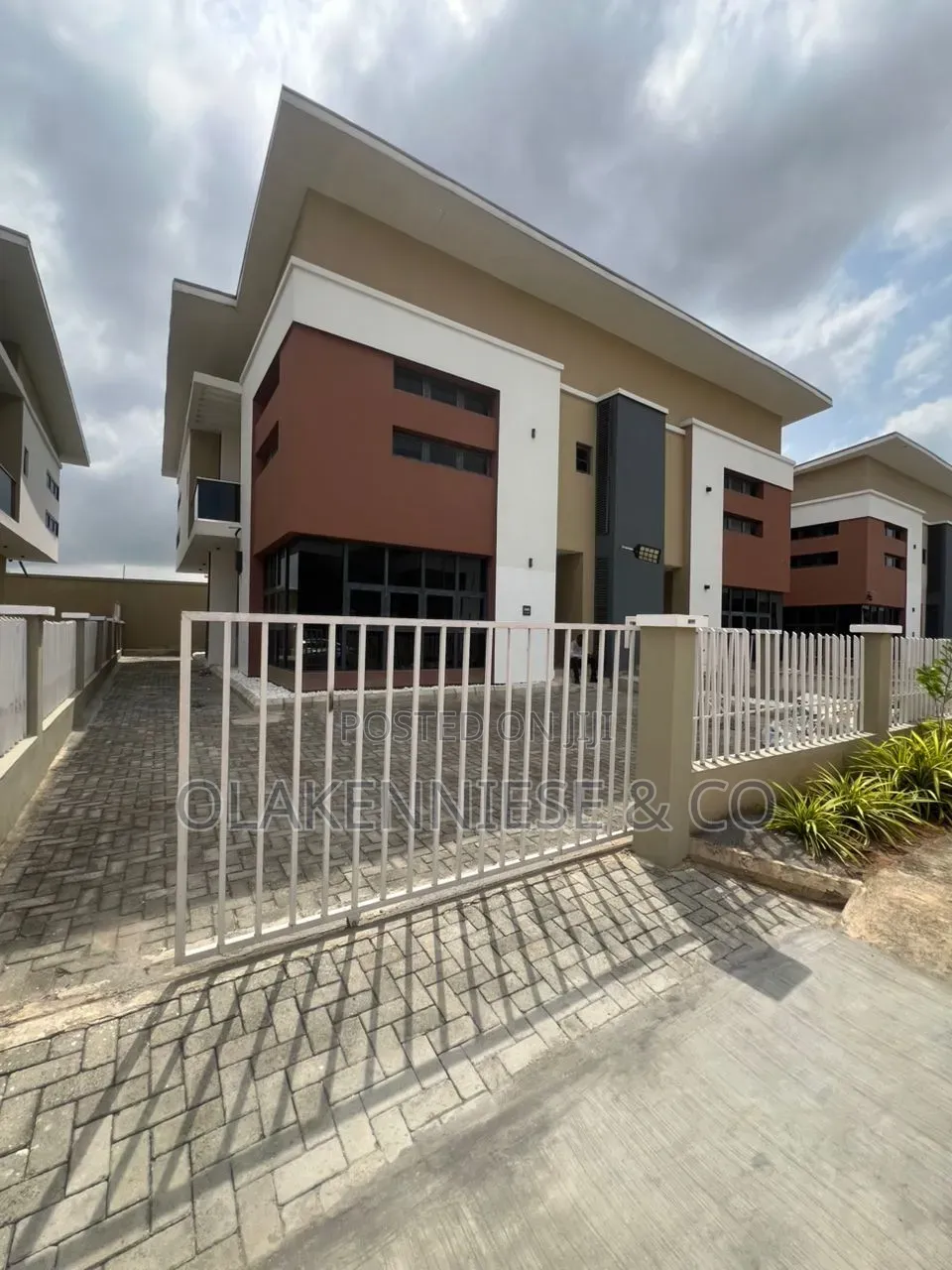 4bdrm Duplex in Ogudu Gra Ph2, Kosofe / Kosofe for sale in Kosofe / Kosofe