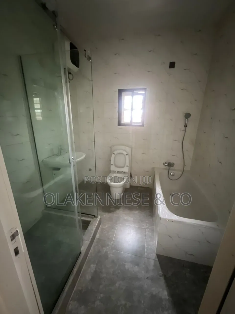 4bdrm Duplex in Ogudu Gra Ph2, Kosofe / Kosofe for sale in Kosofe / Kosofe