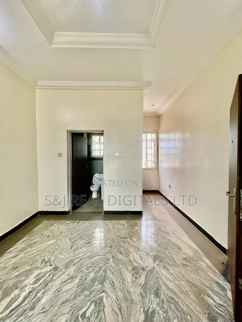 5bdrm Duplex in Jahi for rent in Jahi