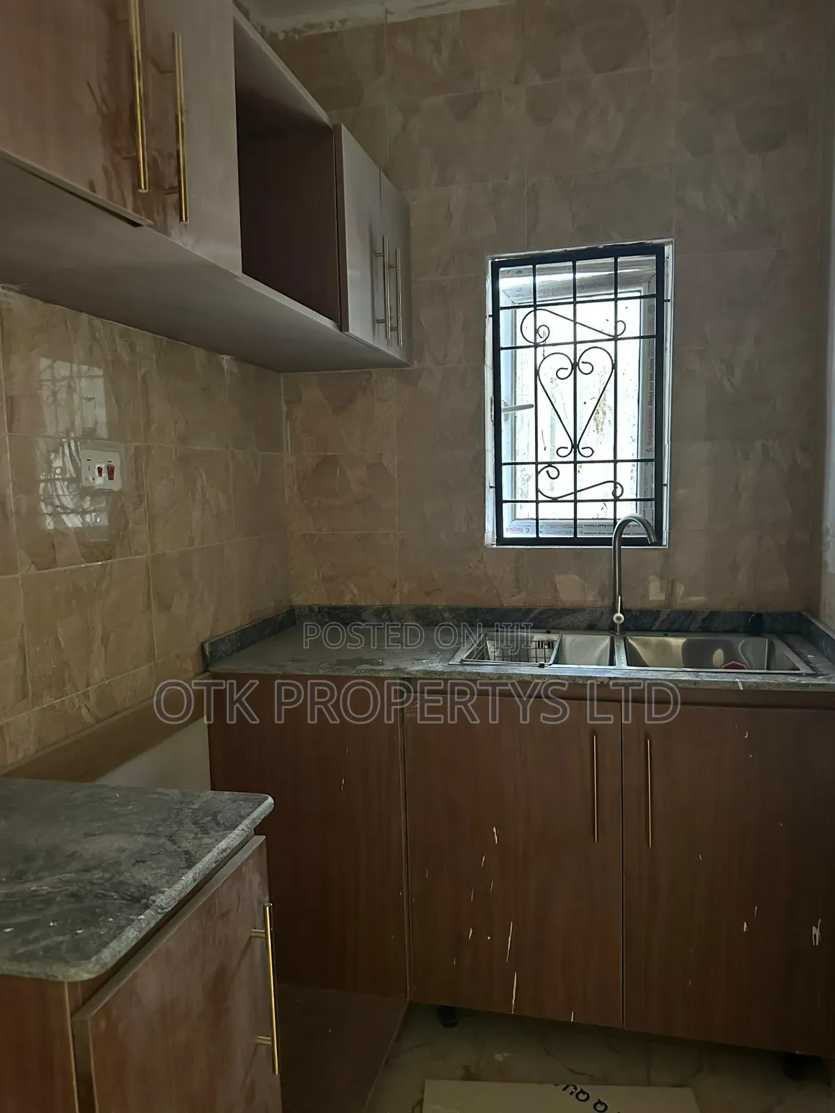 1bdrm Block of Flats in Nnpc Estate, Before for rent in Life Camp