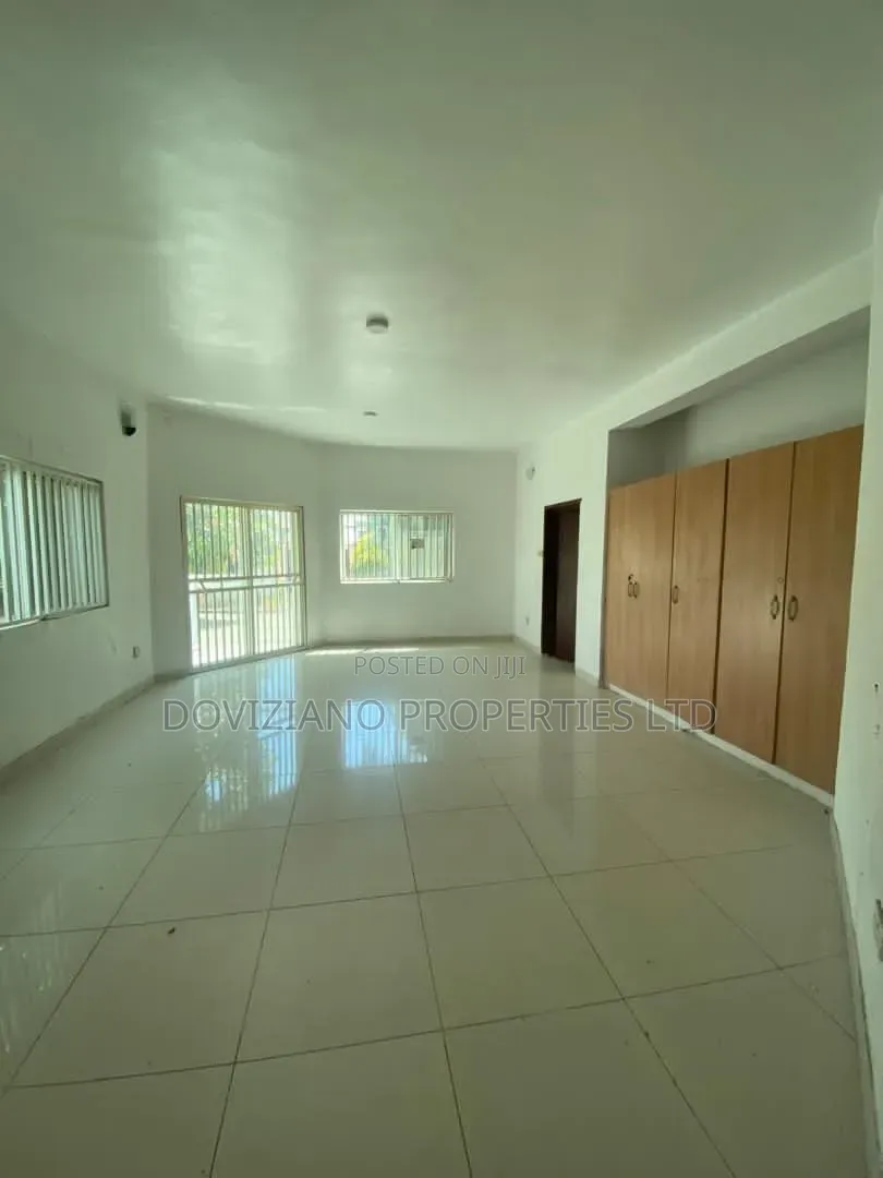 3bdrm Block of Flats in Victoria Island Extension for rent in Victoria Island Extension