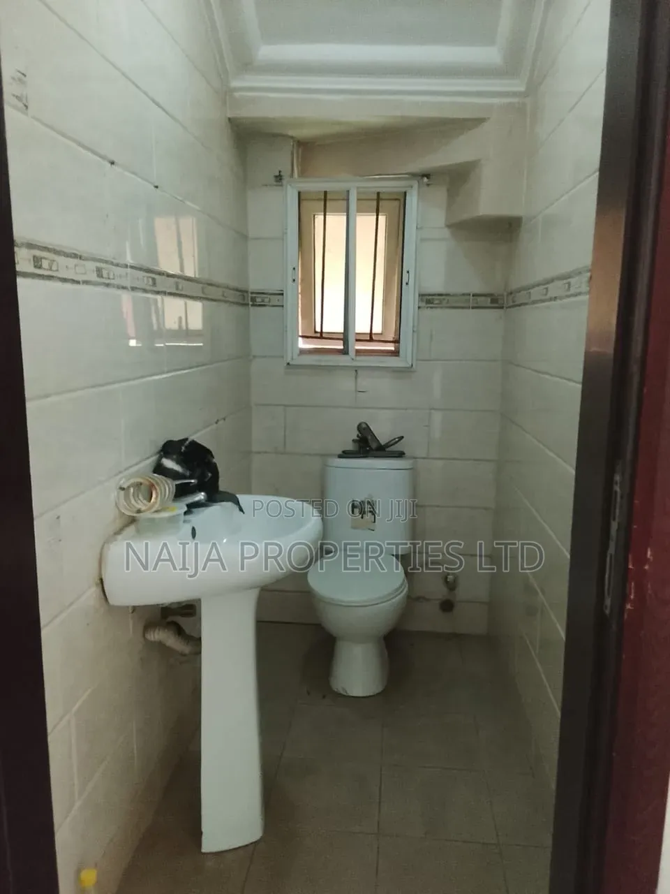 4bdrm Duplex in Ikota Villa for rent in Ikota