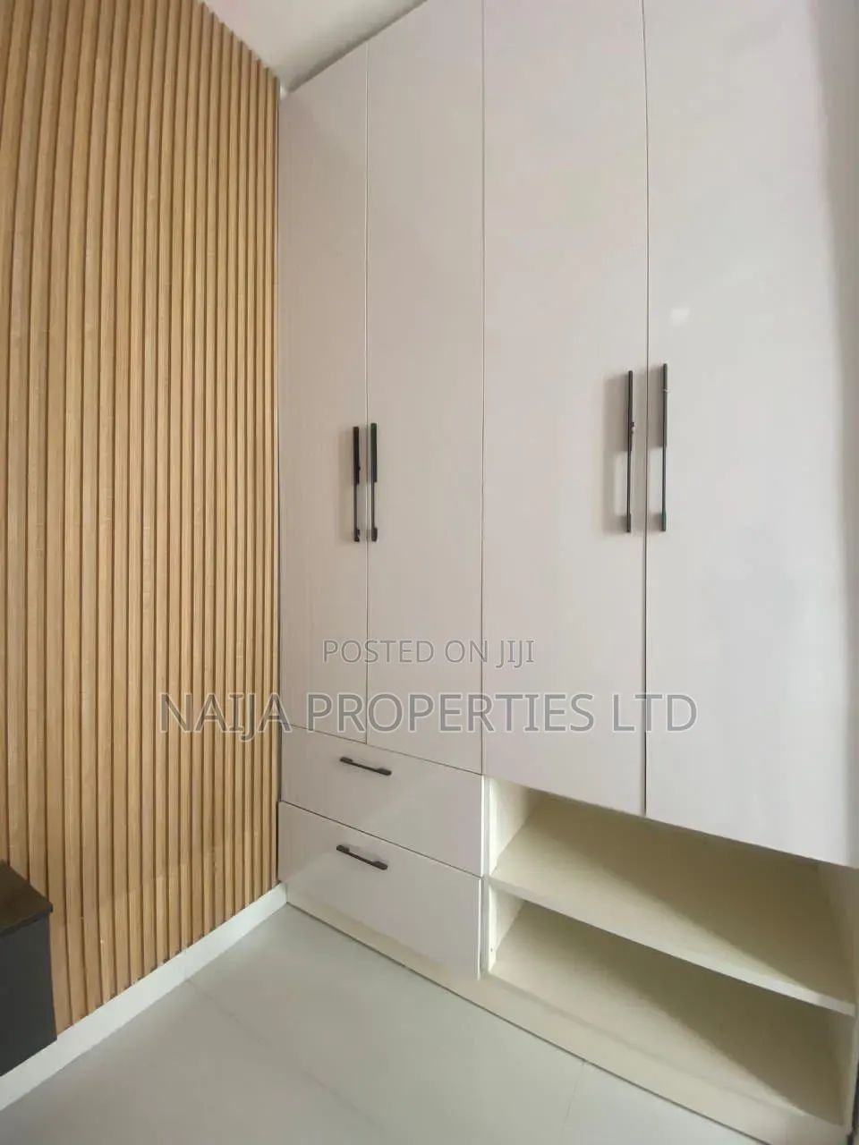 5bdrm Duplex in Oral Estate, Ikota for sale in Ikota