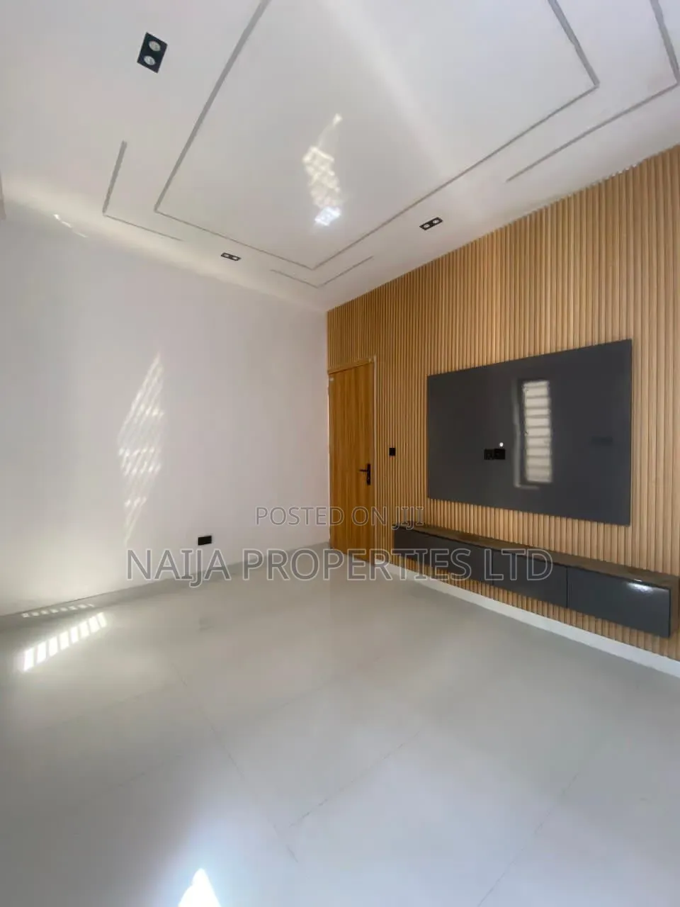 5bdrm Duplex in Oral Estate, Ikota for sale in Ikota