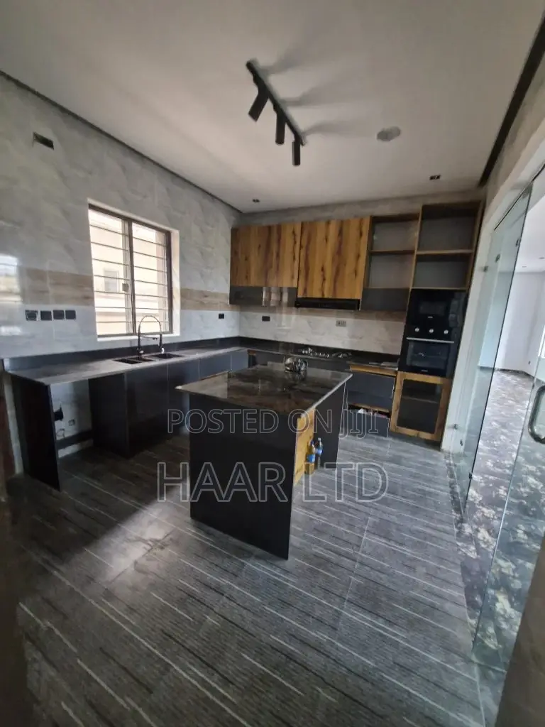 4bdrm Duplex in Ado / Ajah for sale in Ado / Ajah