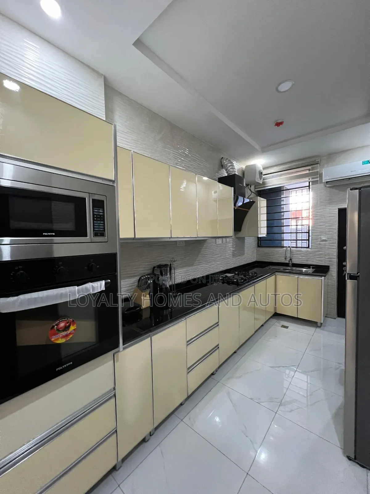 3bdrm House in Adeniyi Jones for rent in Adeniyi Jones