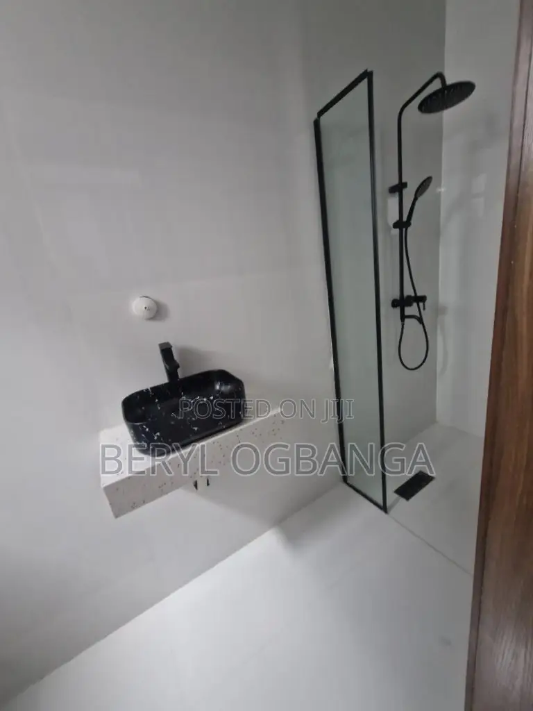5bdrm Duplex in Ado / Ajah for sale in Ado / Ajah