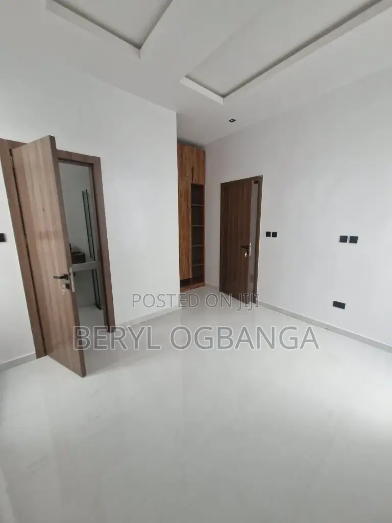 5bdrm Duplex in Ado / Ajah for sale in Ado / Ajah