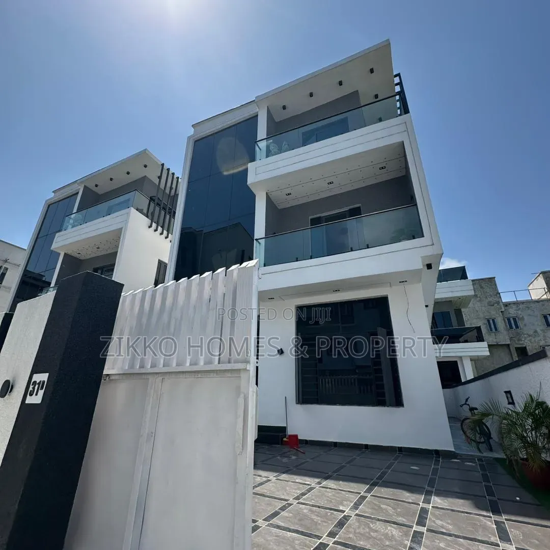 5bdrm Duplex in Ologolo for sale in Ologolo
